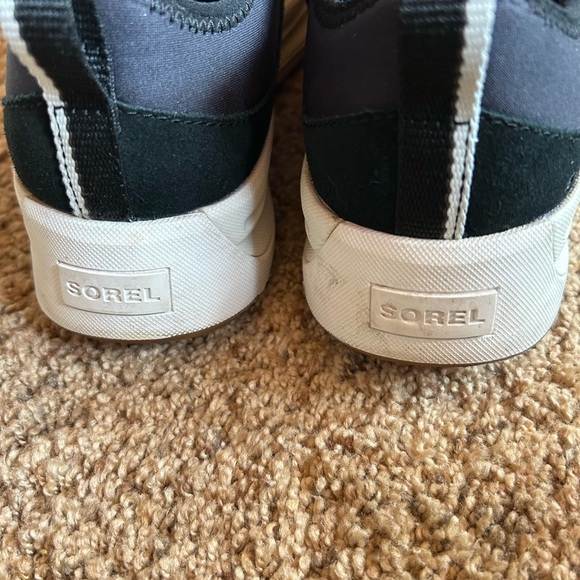 Sorel Woman’s Black Sneakers/ Sorel Ona / NWOT, NWOB/ Size 7 - Picture 9 of 9